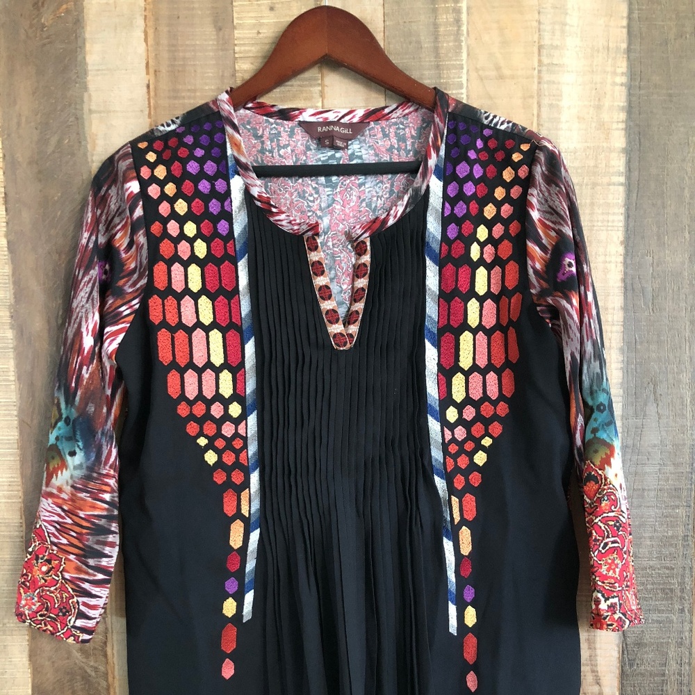 Antrhopologie Ranna Gill Top